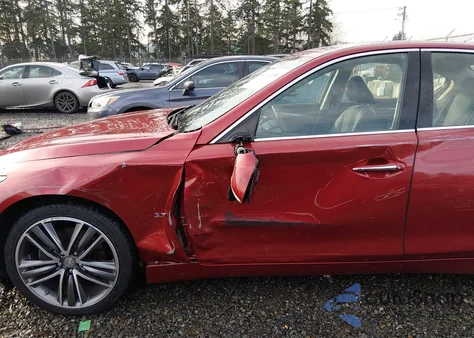 2015 Infiniti Q50 Premium/Sport z USA, uszkodzony, nr VIN JN1BV7AR3FM406908